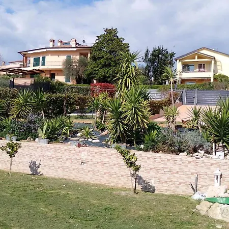 Sul Garda 度假居 巴多利诺